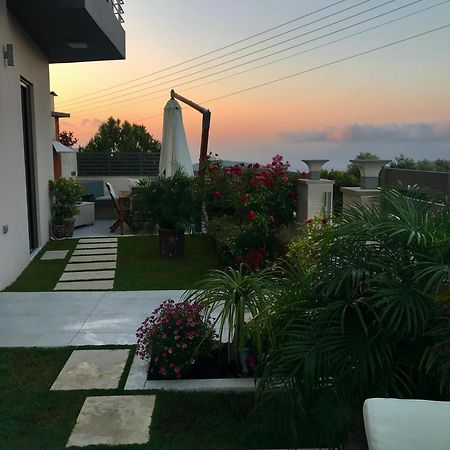 Villa Chryssi Kíssamos Exteriör bild
