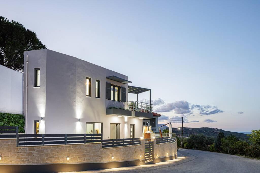 Villa Chryssi Kíssamos Exteriör bild