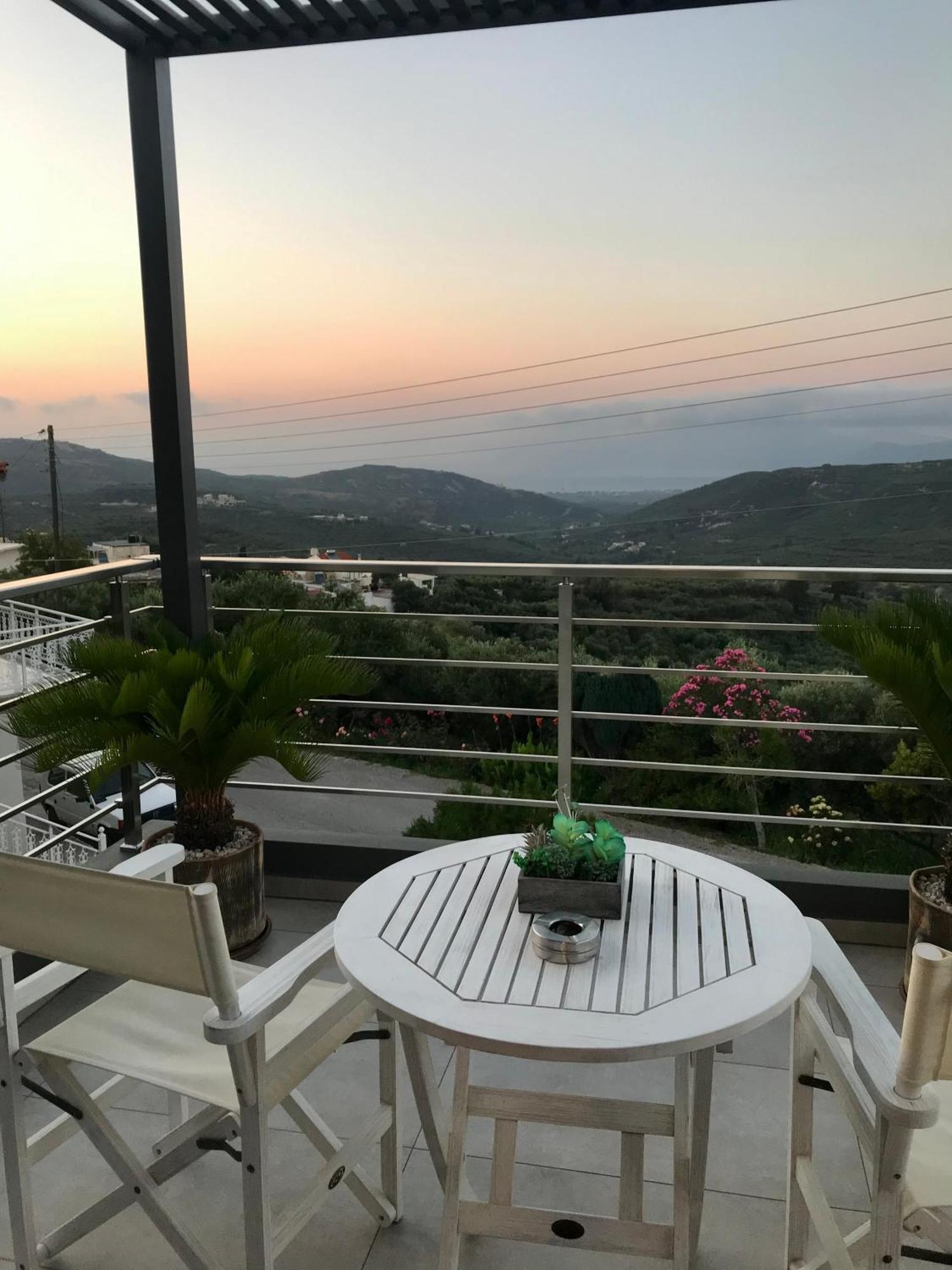 Villa Chryssi Kíssamos Exteriör bild